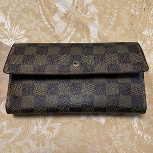 Louis Vuitton Authentic Damier Ebene Wallet